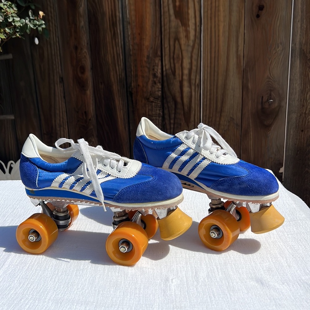 Retro Blue & White Women's Roller Skate Sneakers